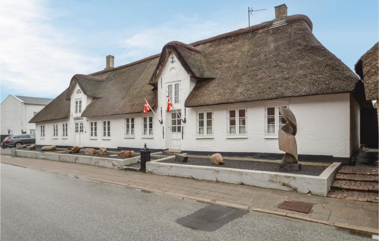 Stunning Home In Hojer With Wifi エクステリア 写真